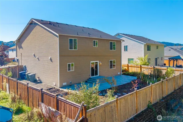 $569,000 | 1324 Daffodil Avenue Northeast, Orting, WA 98360