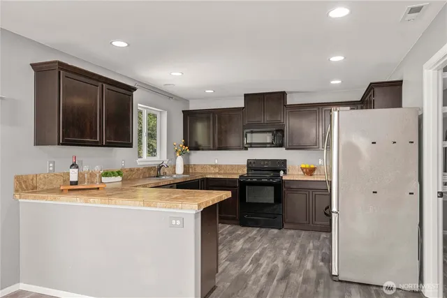 $569,000 | 1324 Daffodil Avenue Northeast, Orting, WA 98360