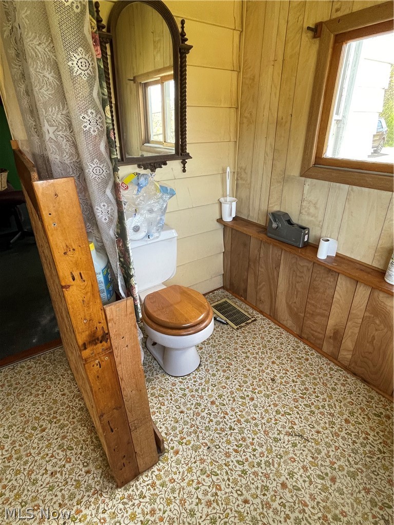 65120 Saunders Hill Road Bellaire, OH 43906 - Photo 20 of 32