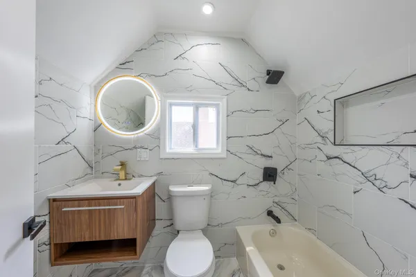 $829,999 | 130-16 232nd Street | Laurelton