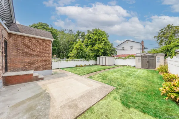 $829,999 | 130-16 232nd Street | Laurelton