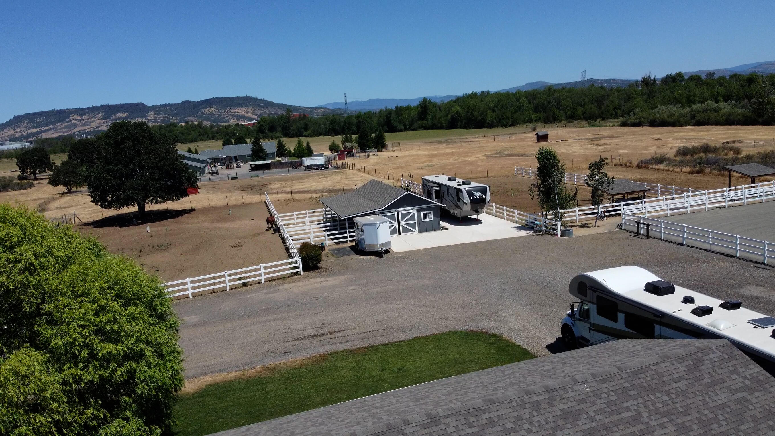 622 Raven Road Central Point, OR 97502 - Photo 49 of 65 overhead