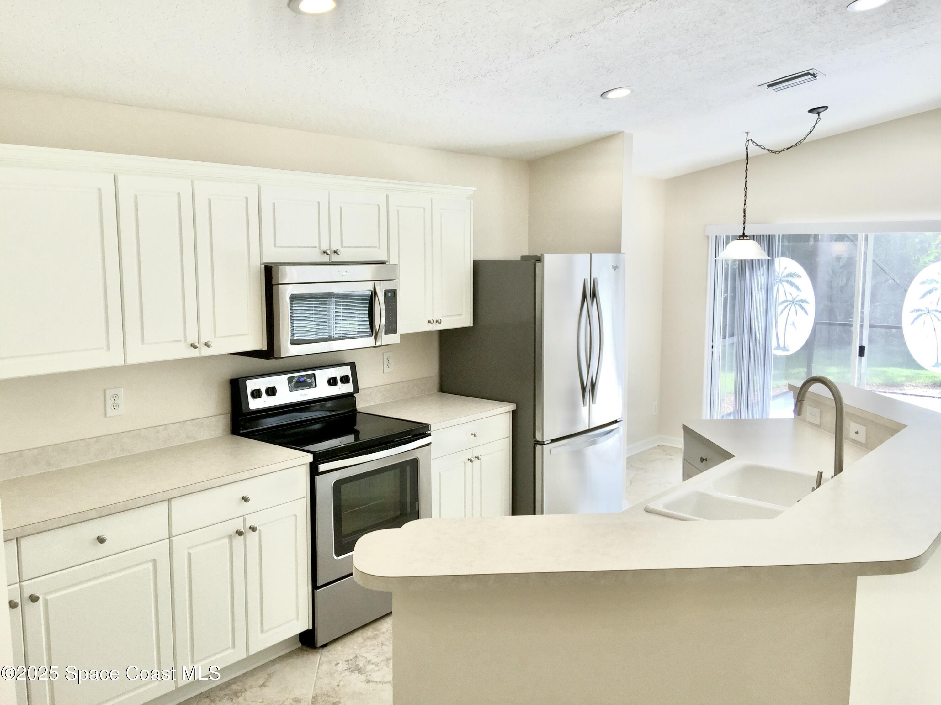974 Villa Drive Melbourne, FL 32940 - Photo 4 of 18 Stainless Steel Appliances