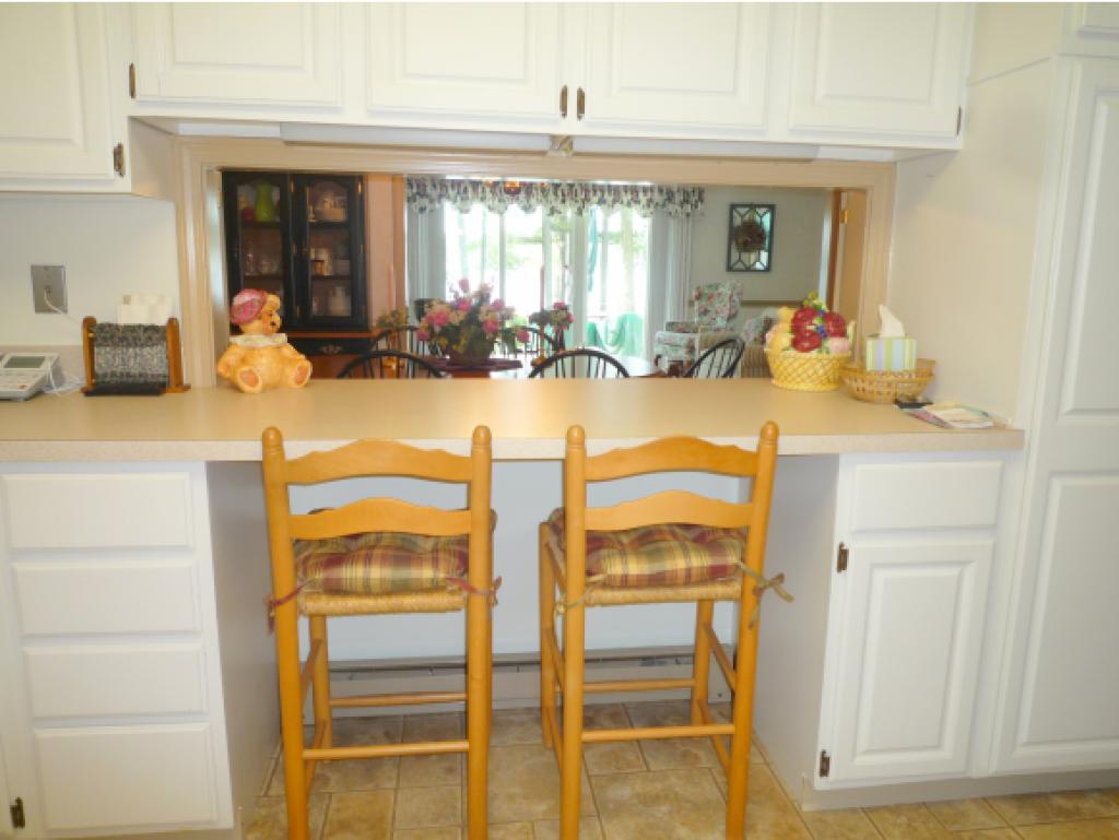 103-4 Clark Road, Unit 4 Wolfeboro, NH 03894 - Photo 11 of 26 Gallery Image 11