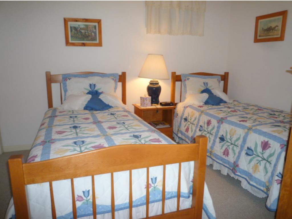 103-4 Clark Road, Unit 4 Wolfeboro, NH 03894 - Photo 21 of 26 Gallery Image 21