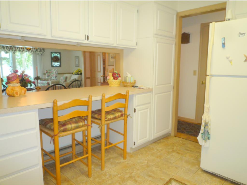 103-4 Clark Road, Unit 4 Wolfeboro, NH 03894 - Photo 10 of 26 Gallery Image 10