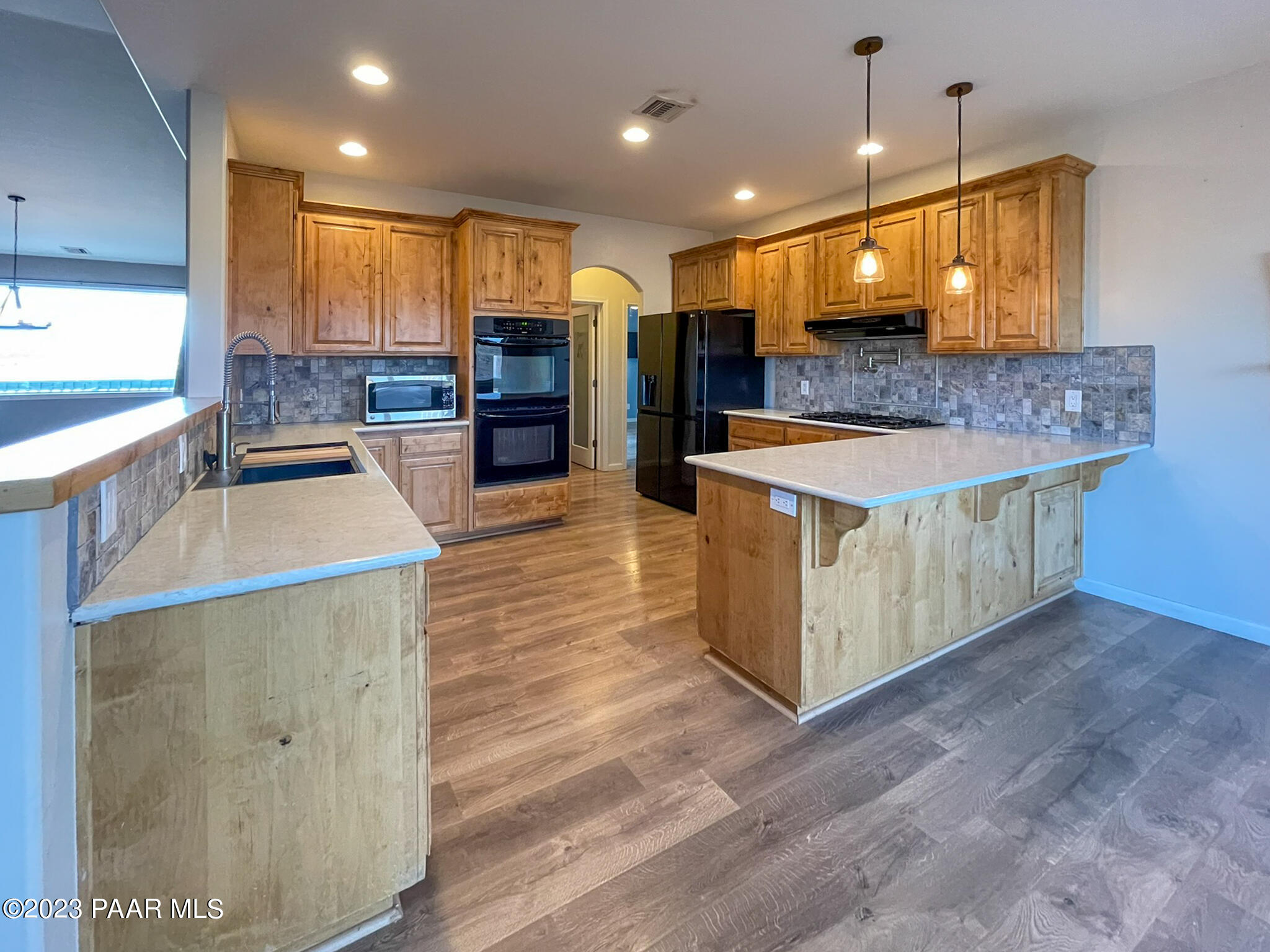 22030 North Rustic Ranch Road Paulden, AZ 86334 - Photo 9 of 31 Kitchen