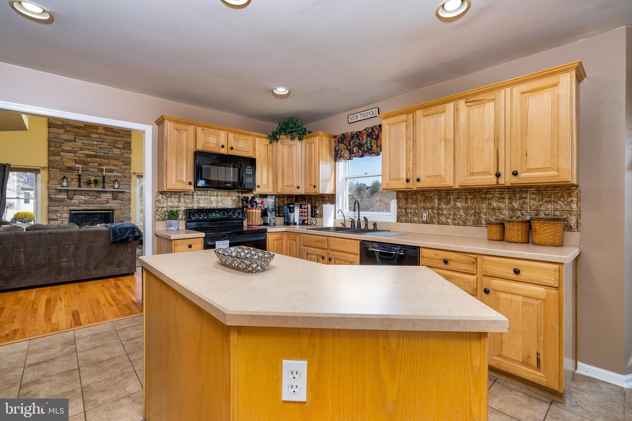 4875 Aziza Road New Tripoli, PA 18066 - Photo 14 of 39 Gallery Image 14