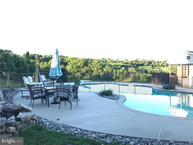 4875 Aziza Road New Tripoli, PA 18066 - Photo 33 of 39 Gallery Image 33