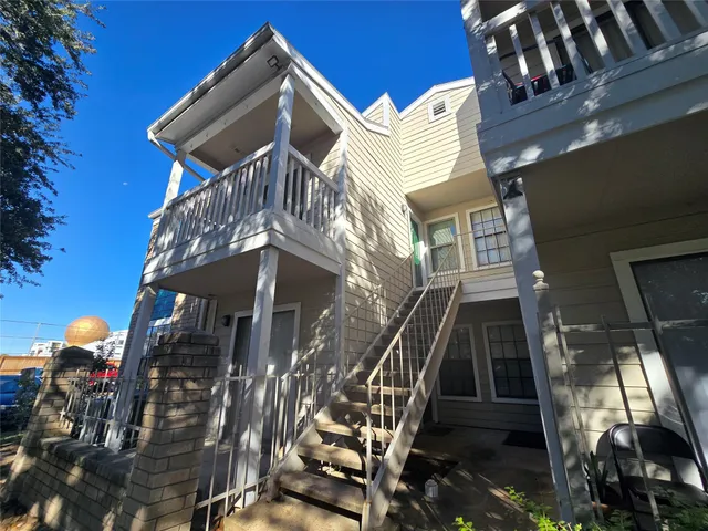 $89,777 | 12660 Ashford Point Drive, Unit 402, Houston, TX 77082