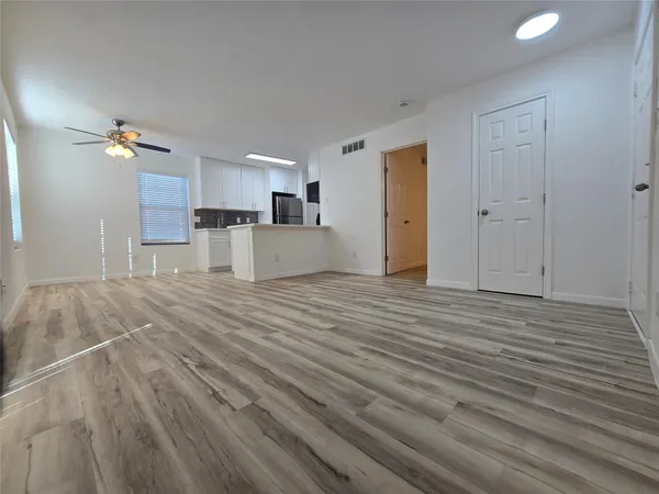 $89,777 | 12660 Ashford Point Drive, Unit 402, Houston, TX 77082