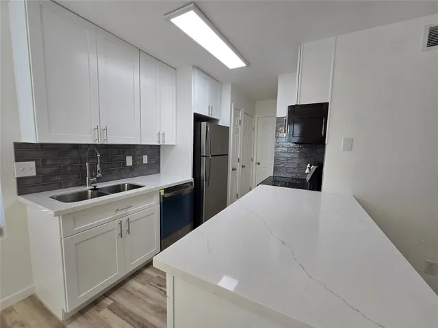 $89,777 | 12660 Ashford Point Drive, Unit 402, Houston, TX 77082