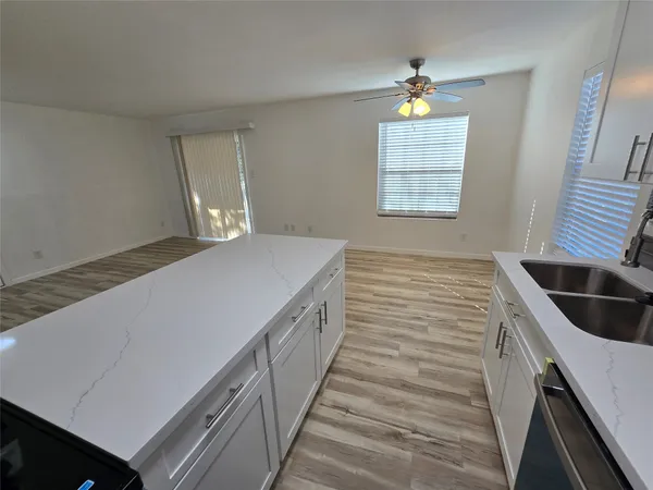 $89,777 | 12660 Ashford Point Drive, Unit 402, Houston, TX 77082
