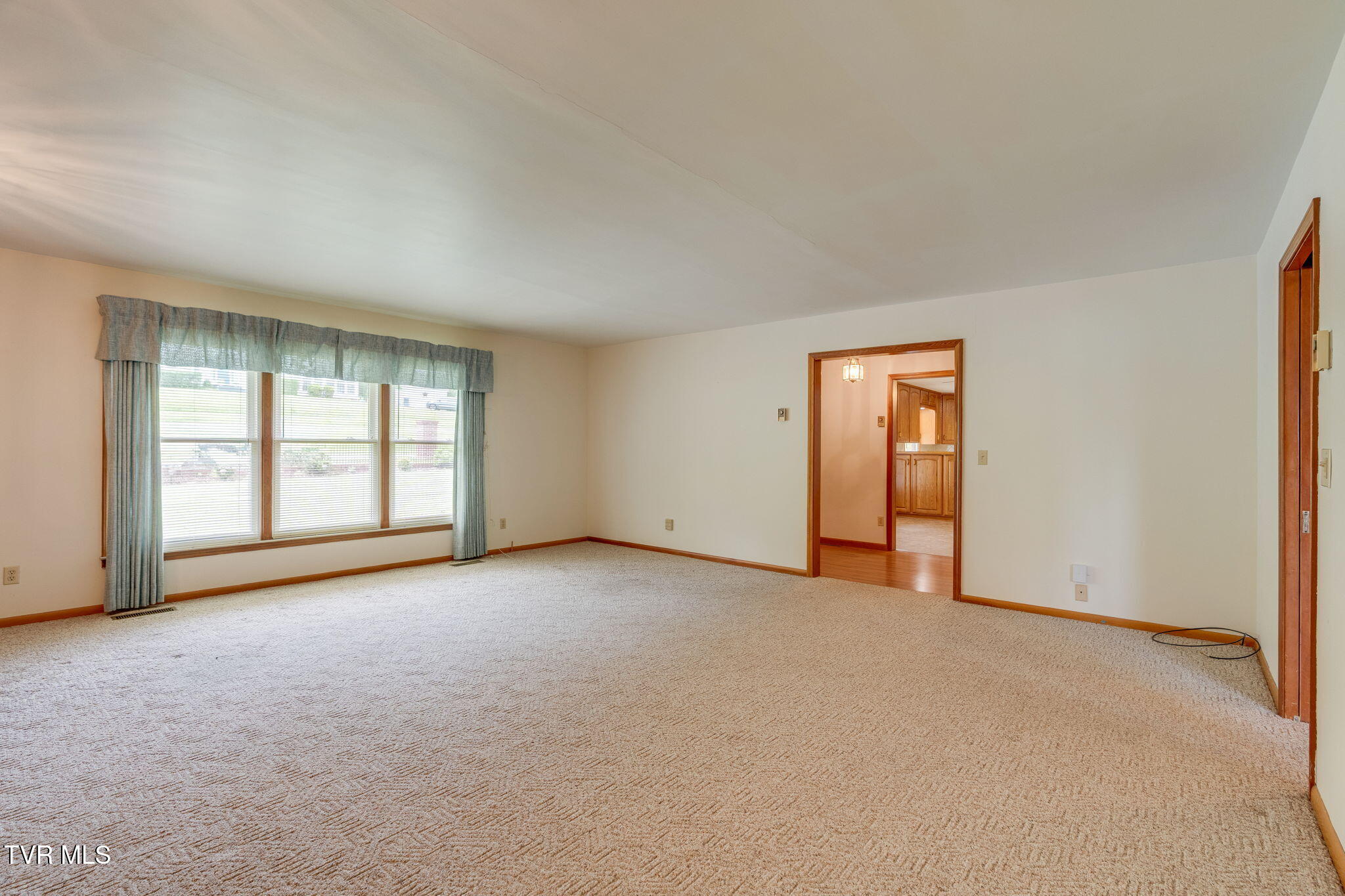 1763 Sylvan Hill Road Elizabethton, TN 37643 - Photo 12 of 55 012