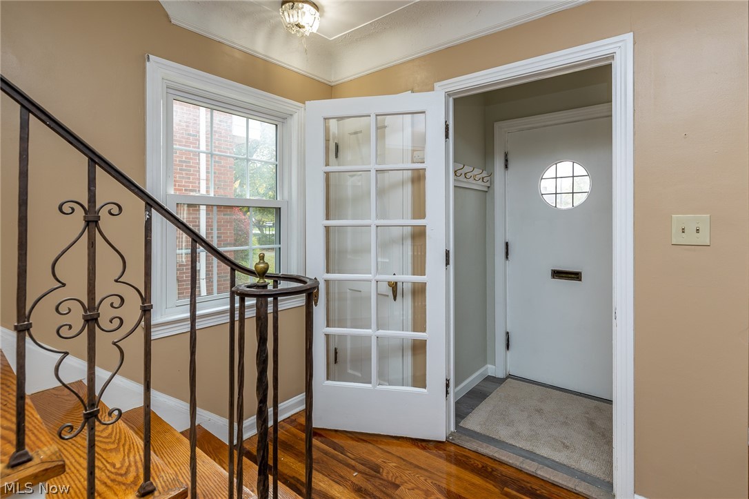 3919 Faversham Road Cleveland, OH 44118 - Photo 14 of 32
