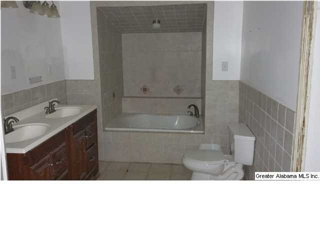 602 Selma Avenue Selma, AL 36701 - Photo 4 of 9