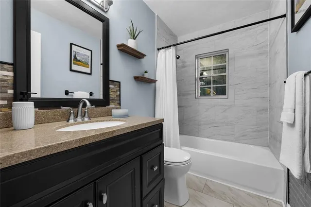 $270,000 | 2715 Northwest 44th Place, Gainesville, FL 32605