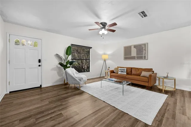 $270,000 | 2715 Northwest 44th Place, Gainesville, FL 32605