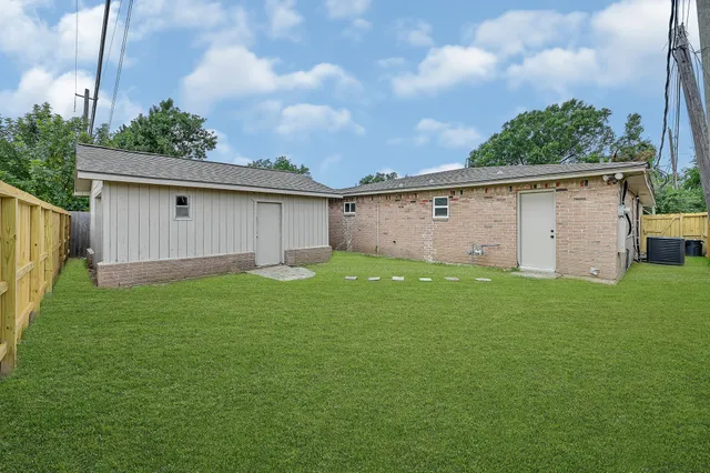 $1,650 | 1304 Sage Drive, Galena Park, TX 77547