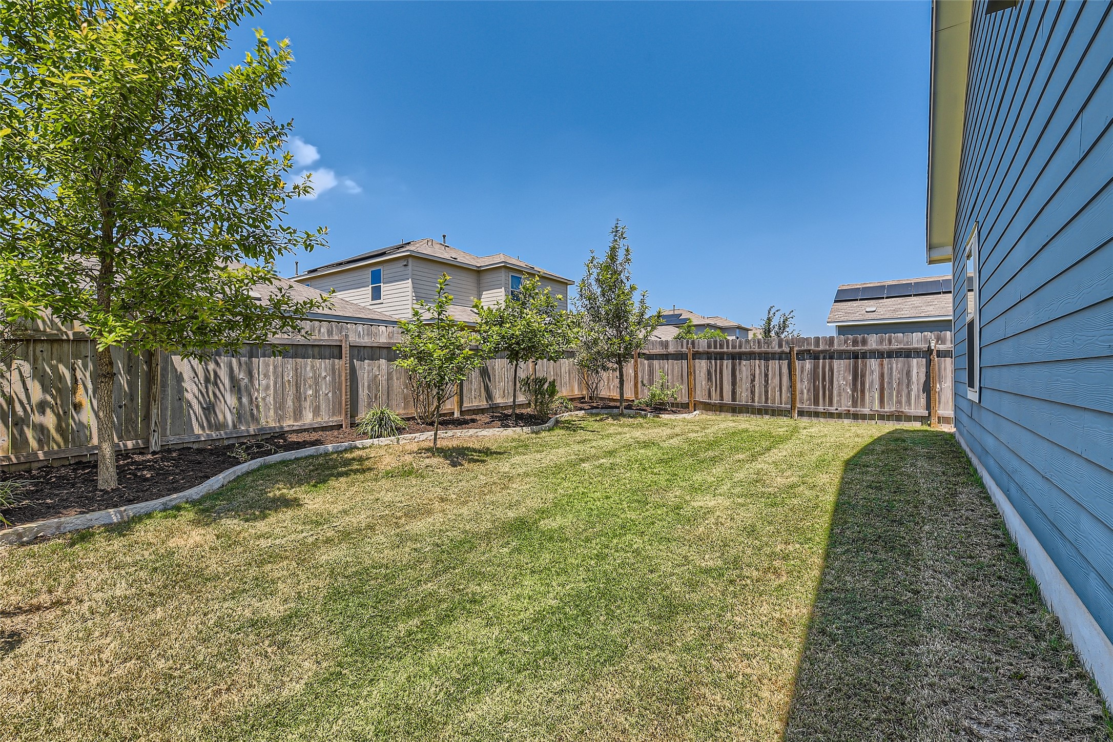 7101 Spirit Hill Road Austin, TX 78744 - Photo 28 of 32