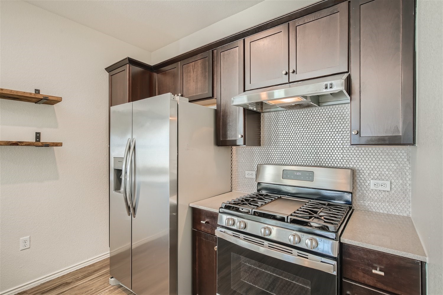 7101 Spirit Hill Road Austin, TX 78744 - Photo 9 of 32