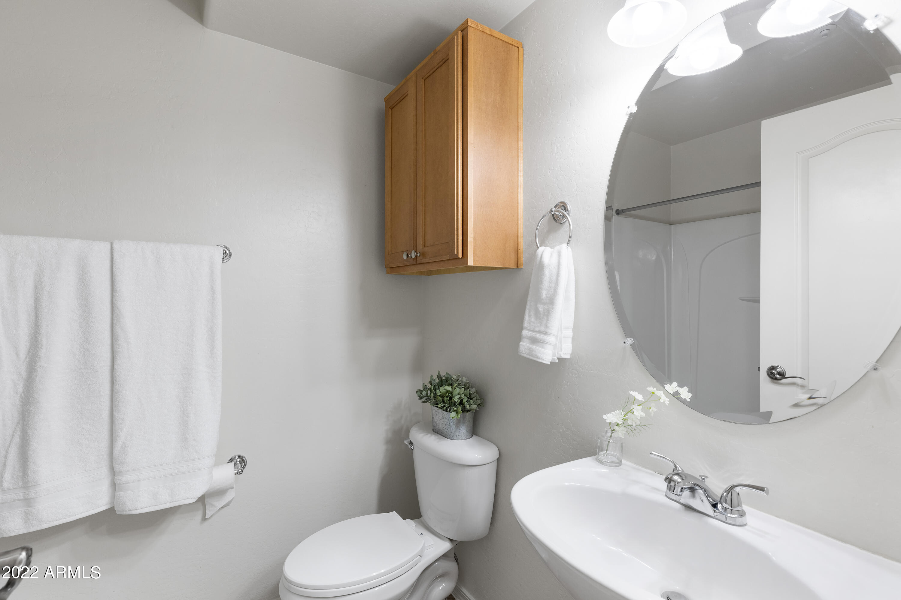 929 South Storment Lane Gilbert, AZ 85296 - Photo 5 of 44 7D3A7602