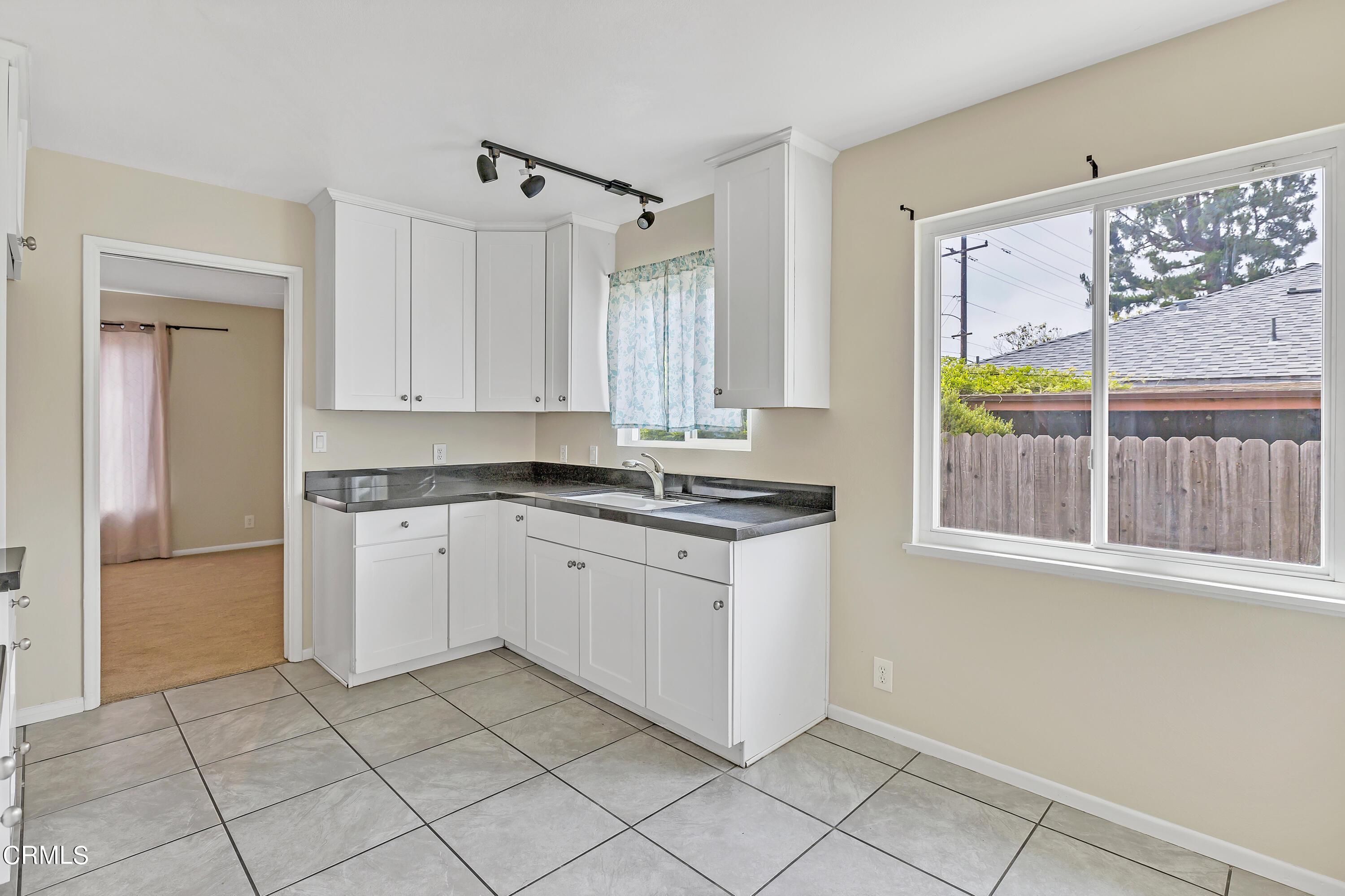 620 Ojai Road Santa Paula, CA 93060 - Photo 13 of 30 013_cjp_2151_416