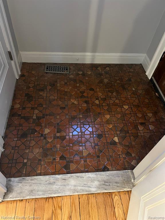 16825 Inverness Street Detroit, MI 48221 - Photo 5 of 79 Gallery Image 5