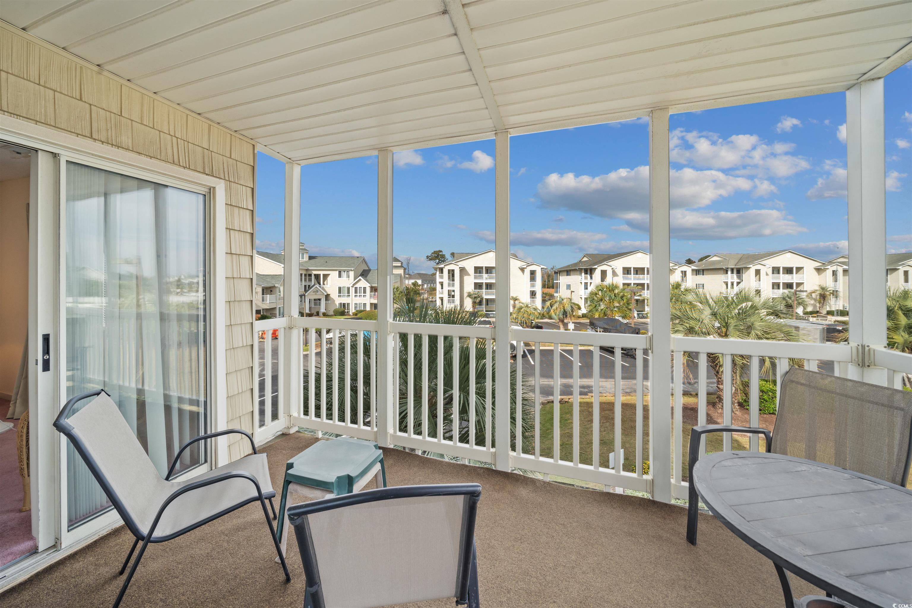 207 Landing Road, Unit F North Myrtle Beach, SC 29582 - Photo 11 of 27 View of sunroom / solarium