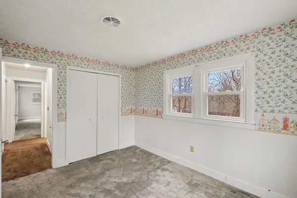 $269,900 | 982 Woodworth Street Northeast, Grand Rapids, MI 49525