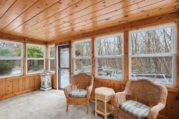 $269,900 | 982 Woodworth Street Northeast, Grand Rapids, MI 49525