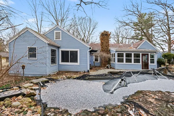 $269,900 | 982 Woodworth Street Northeast, Grand Rapids, MI 49525