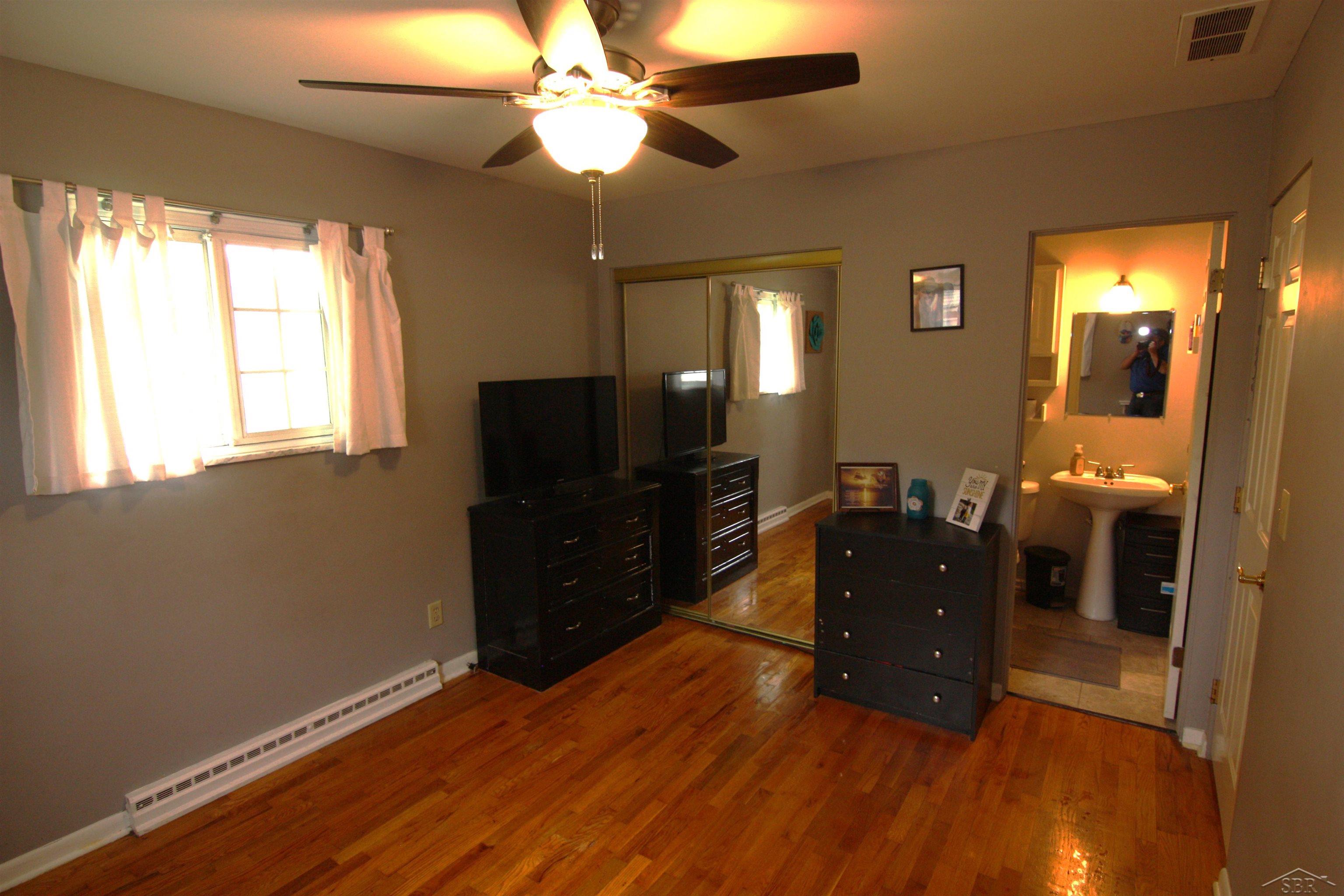 1370 Midland Road Saginaw, MI 48638 - Photo 11 of 23 50111917-10.JPG