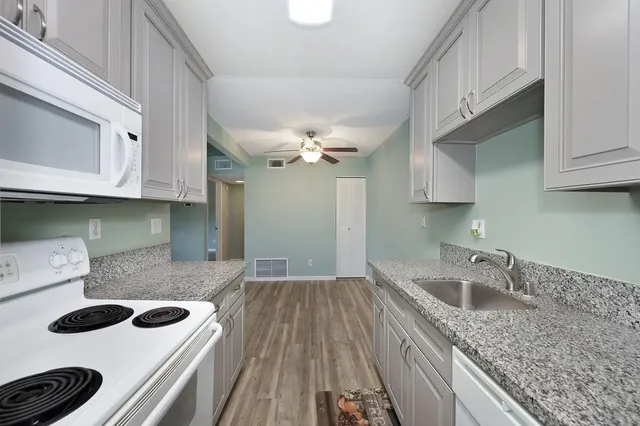 $257,900 | 9160 Madison Avenue, Unit 68, Fair Oaks, CA 95628