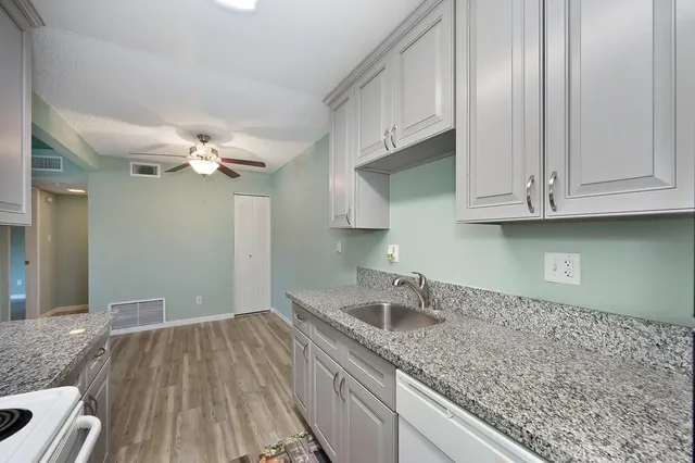 $257,900 | 9160 Madison Avenue, Unit 68, Fair Oaks, CA 95628