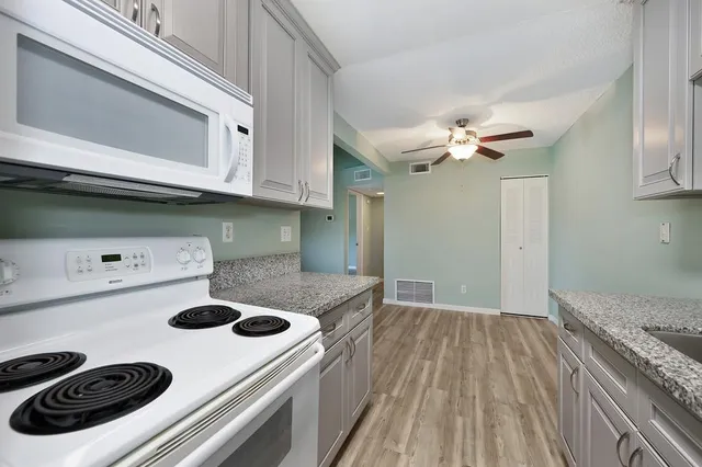 $257,900 | 9160 Madison Avenue, Unit 68, Fair Oaks, CA 95628