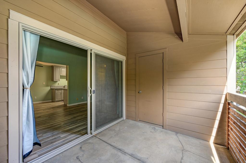 9160 Madison Avenue, Unit 68 Fair Oaks, CA 95628 - Photo 30 of 35 a view of front door and bedroom