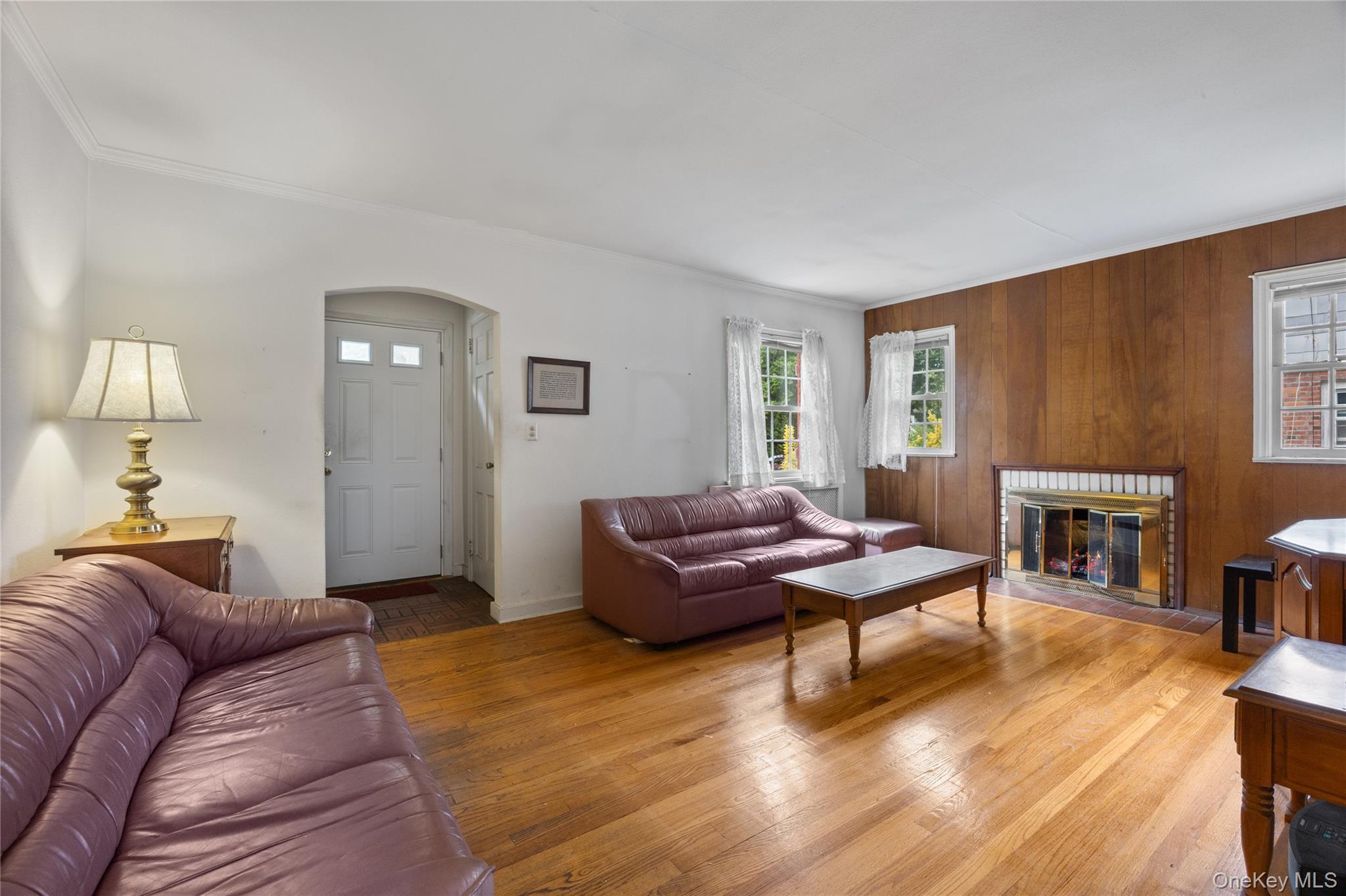 637 Stratford Road Baldwin, NY 11510 - Photo 7 of 49