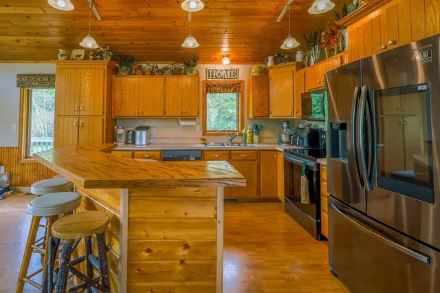 $389,900 | 1430 Sumac Road Northeast, Bemidji, MN 56601