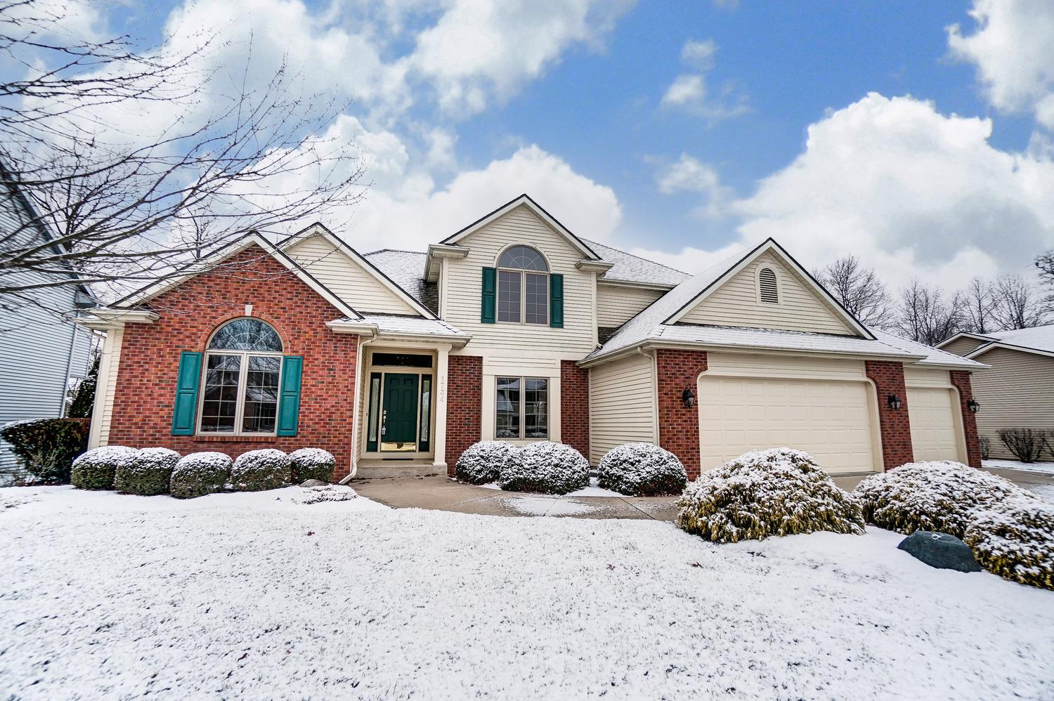 1734 Grey Birch Road Fort Wayne, IN 46814 - Photo 2 of 36