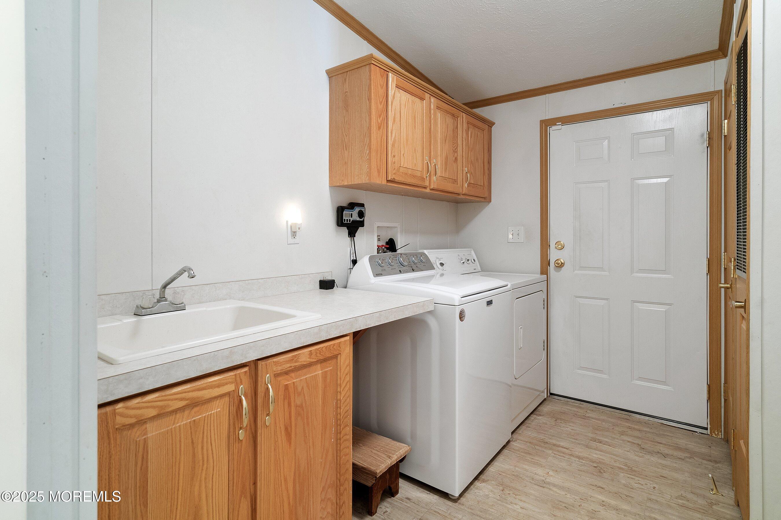 1104 Sycamore Court Whiting, NJ 08759 - Photo 26 of 55 26-Laundry