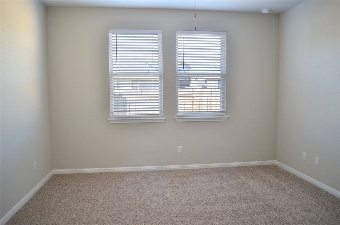 148 McFarland Street Georgetown, TX 78628 - Photo 12 of 23