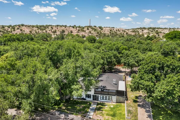 $570,000 | 514 Melody Lane, Amarillo, TX 79118