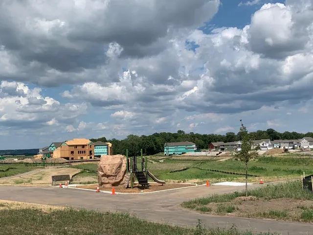 $513,990 | 1675 Denali Drive, Shakopee, MN 55379