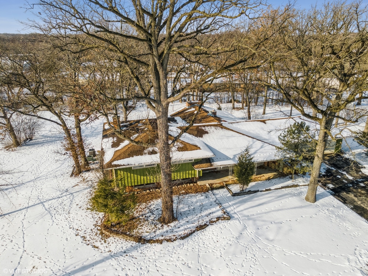 3412 York Road Oak Brook, IL 60523 - Photo 14 of 19 a view of a park with a bench and trees
