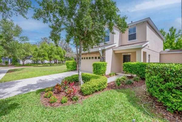 $425,000 | 5204 Bannister Park Lane, Lithia, FL 33547