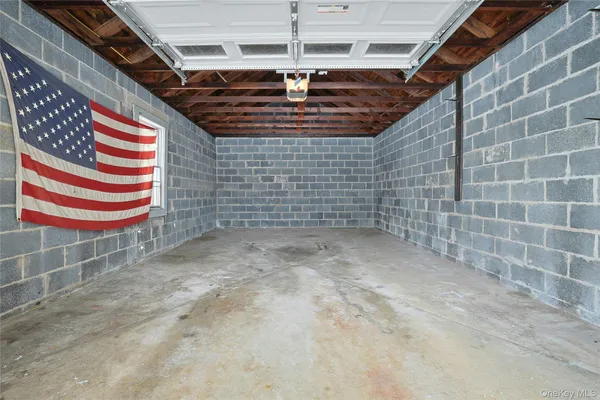 a picture of a park with an bench