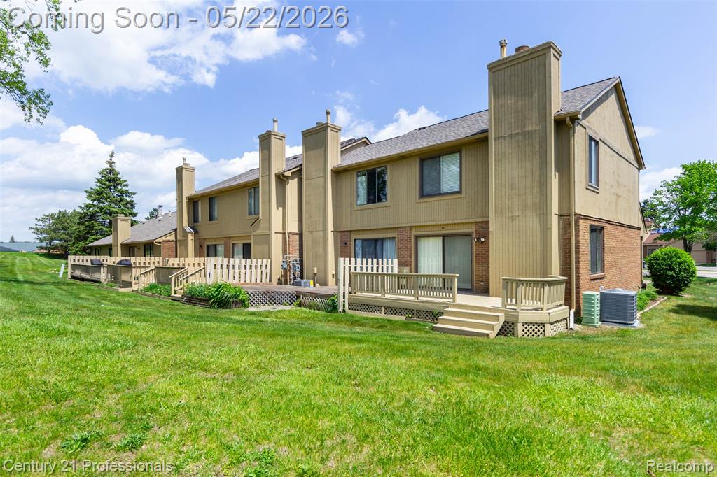574 Tennyson Rochester, MI 48307 - Photo 31 of 48