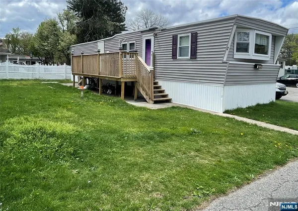 $128,000 | 2 Ambassador Drive, Wayne, NJ 07470