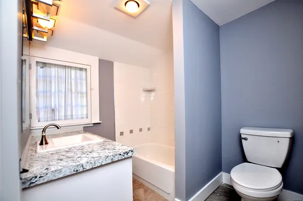 $765,000 | 11 West Chestnut Hill Road, Litchfield, CT 06759